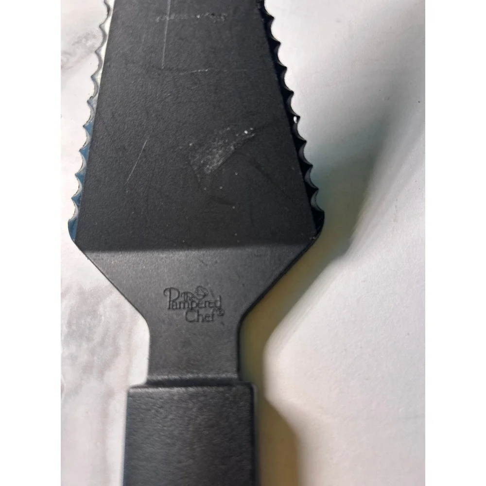 Pampered Chef Slice N Serve Black Nylon Serrated Pie Cake Server 1166 USA